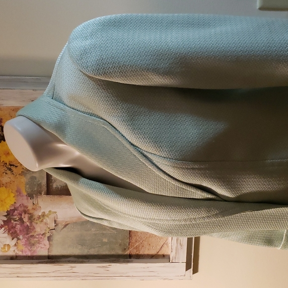 ♦️♦️ SOLD ♦️ ♦️ Tahari Blazer - Picture 6 of 10